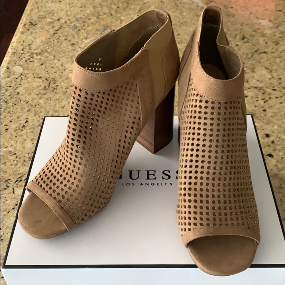 Open toed boots with heel